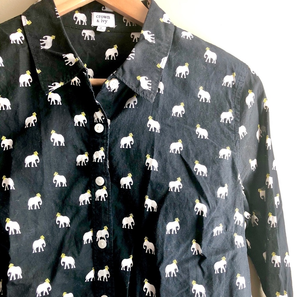 Crown & Ivy Elephant King Queen Button Down Shirt